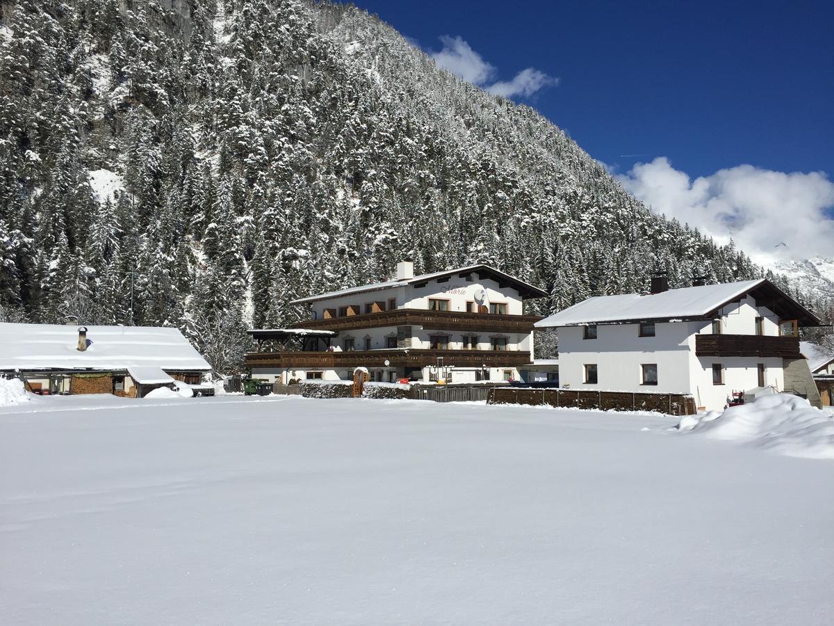 Pension Und Apartments Landhaus Marie Leutasch Extérieur photo