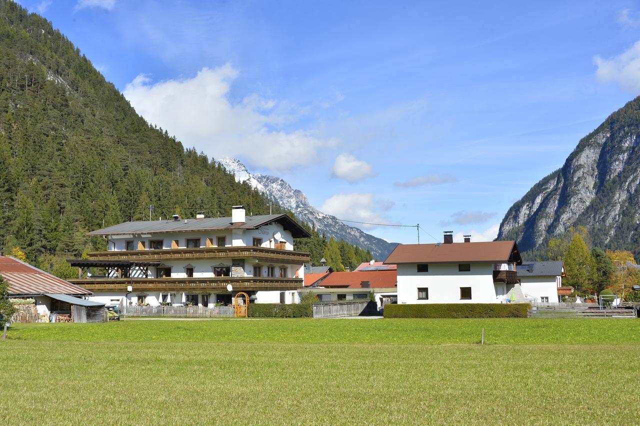 Pension Und Apartments Landhaus Marie Leutasch Extérieur photo
