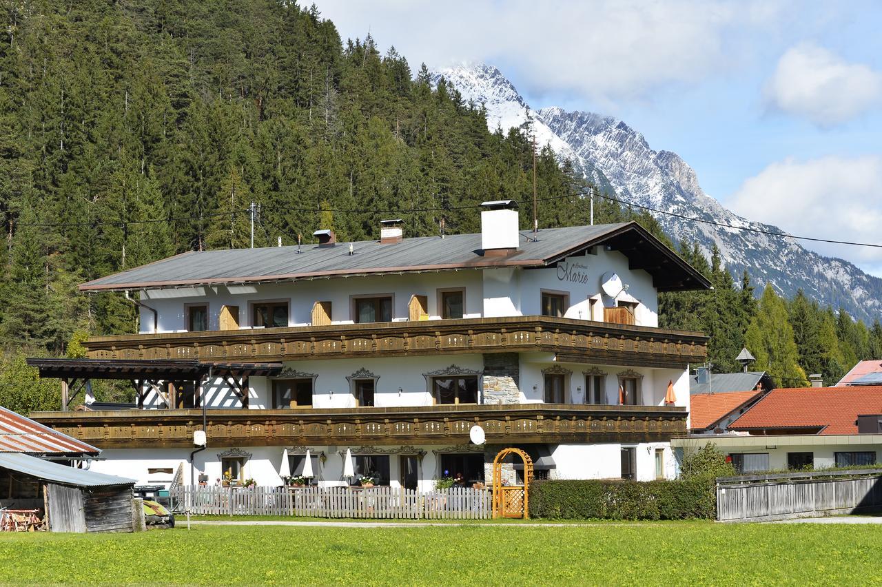 Pension Und Apartments Landhaus Marie Leutasch Extérieur photo